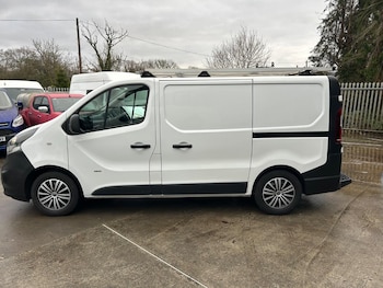 Used Vauxhall Vivaro 2016 for sale - 76205660: Photo