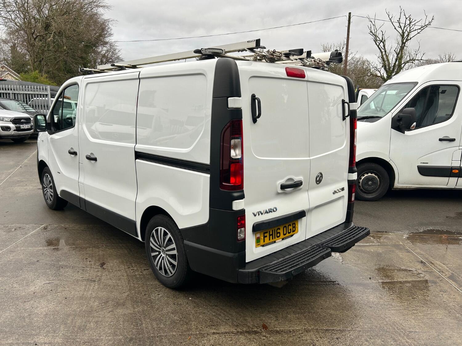 Used Vauxhall Vivaro 2016 for sale - 76205660: Photo 3
