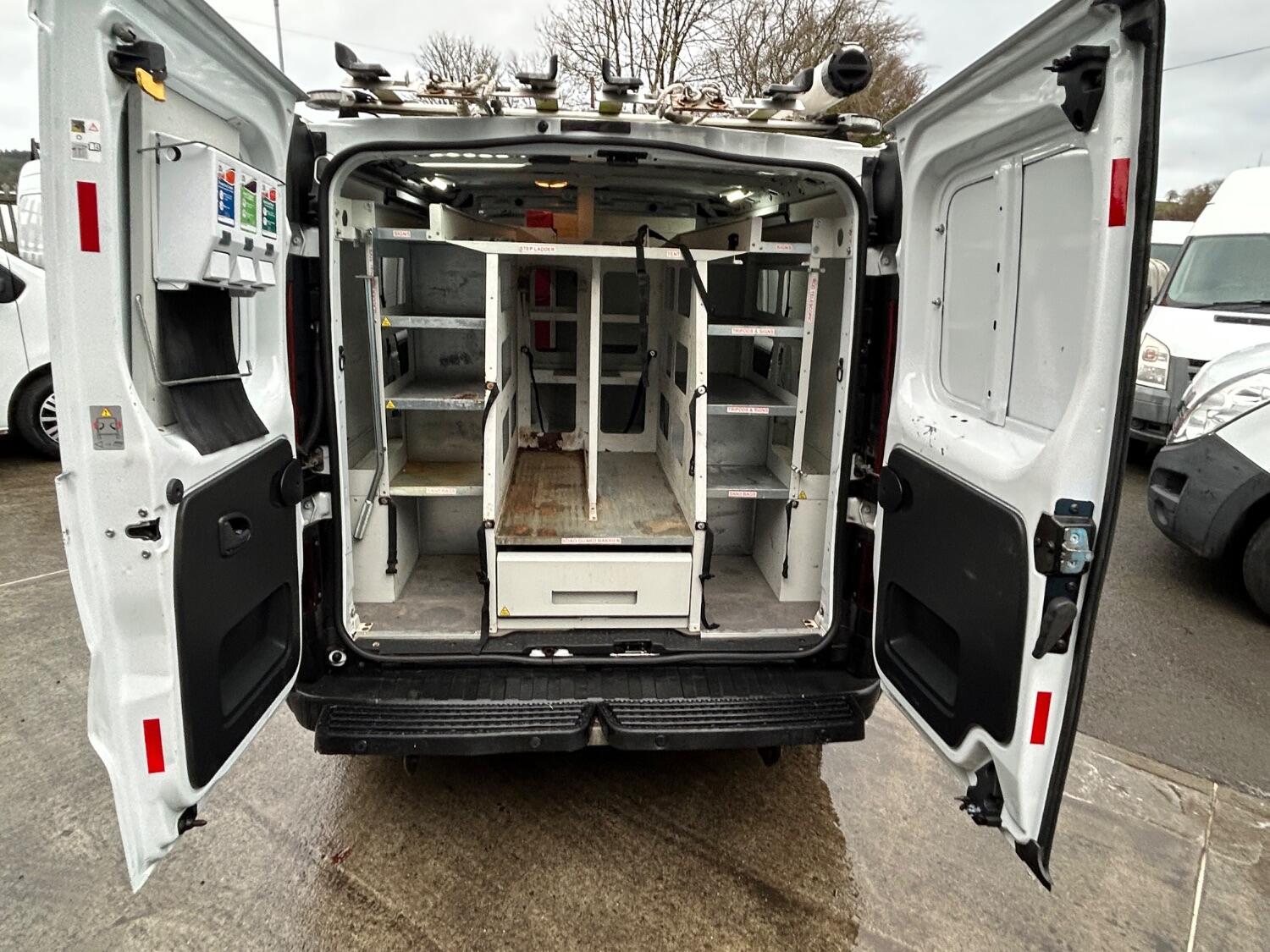 Used Vauxhall Vivaro 2016 for sale - 76205660: Photo 7