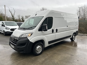 Vauxhall Movano feature image