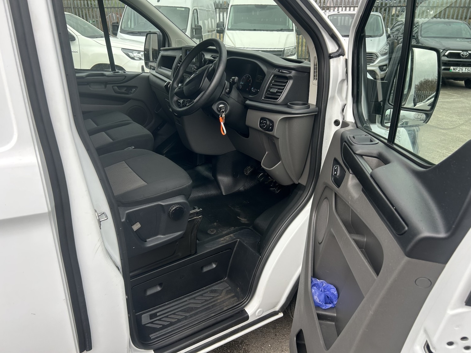 Used Ford Transit Custom 2020 for sale - 77398348: Photo 10