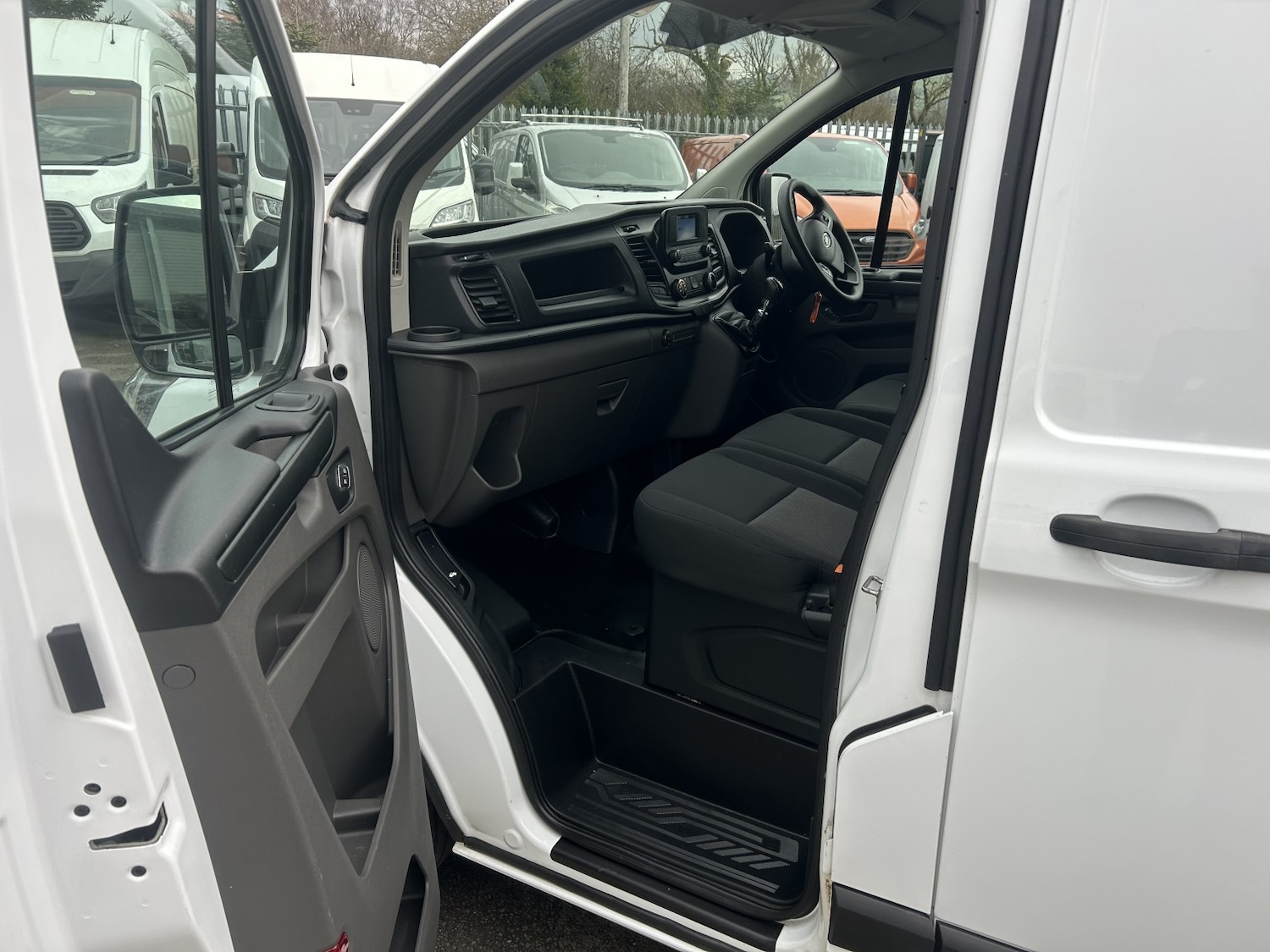 Used Ford Transit Custom 2020 for sale - 77398348: Photo 9
