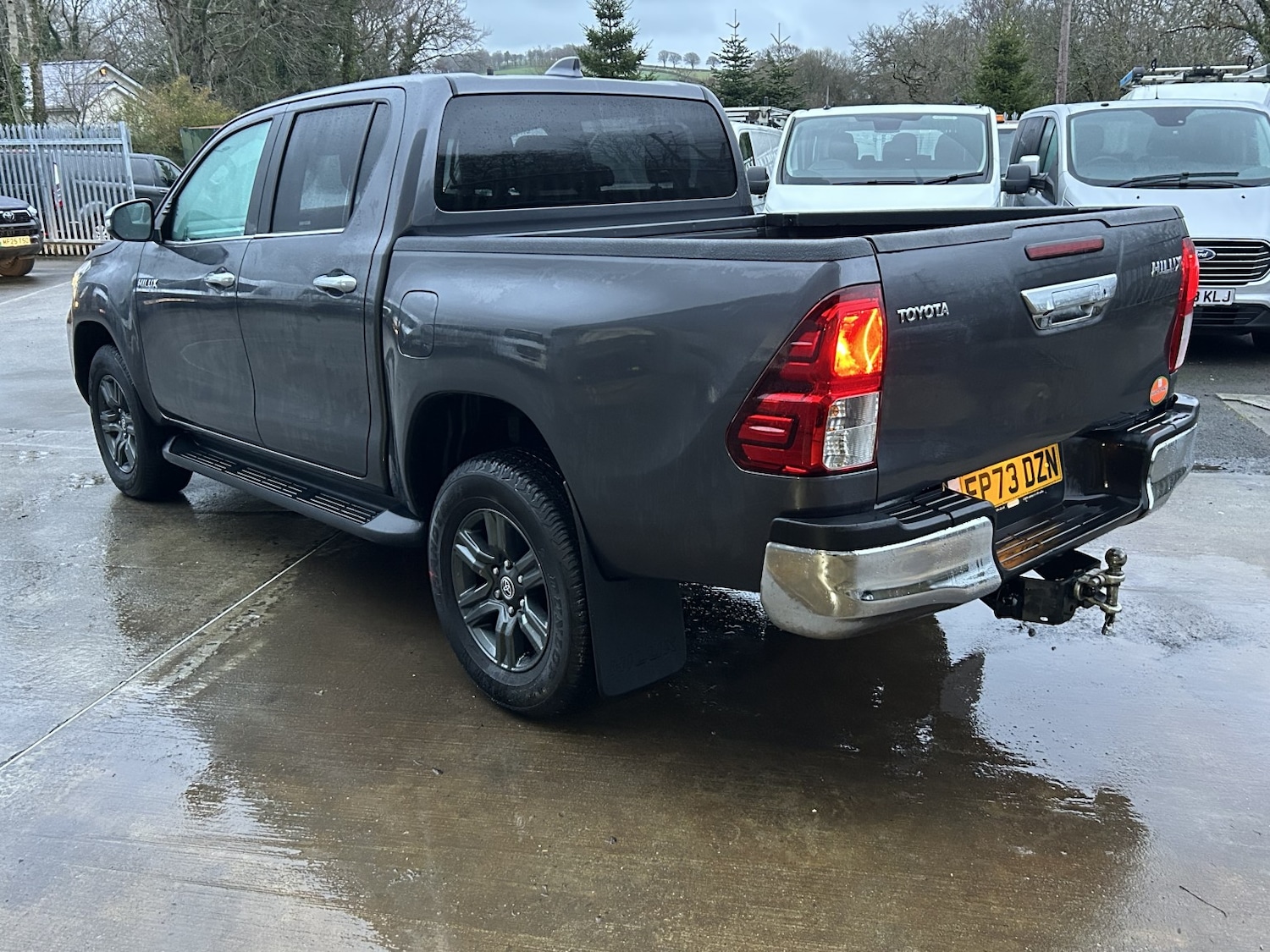 Used Toyota Hilux 2023 for sale - 77023169: Photo 2