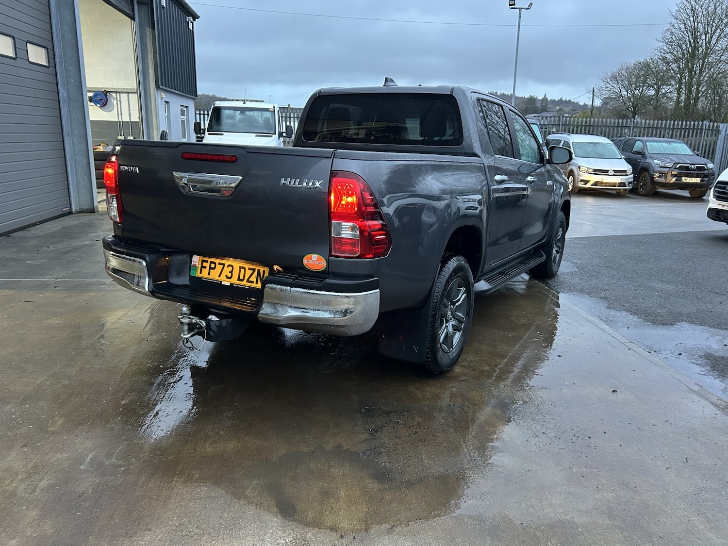 Used Toyota Hilux 2023 for sale - 77023169: Photo 3