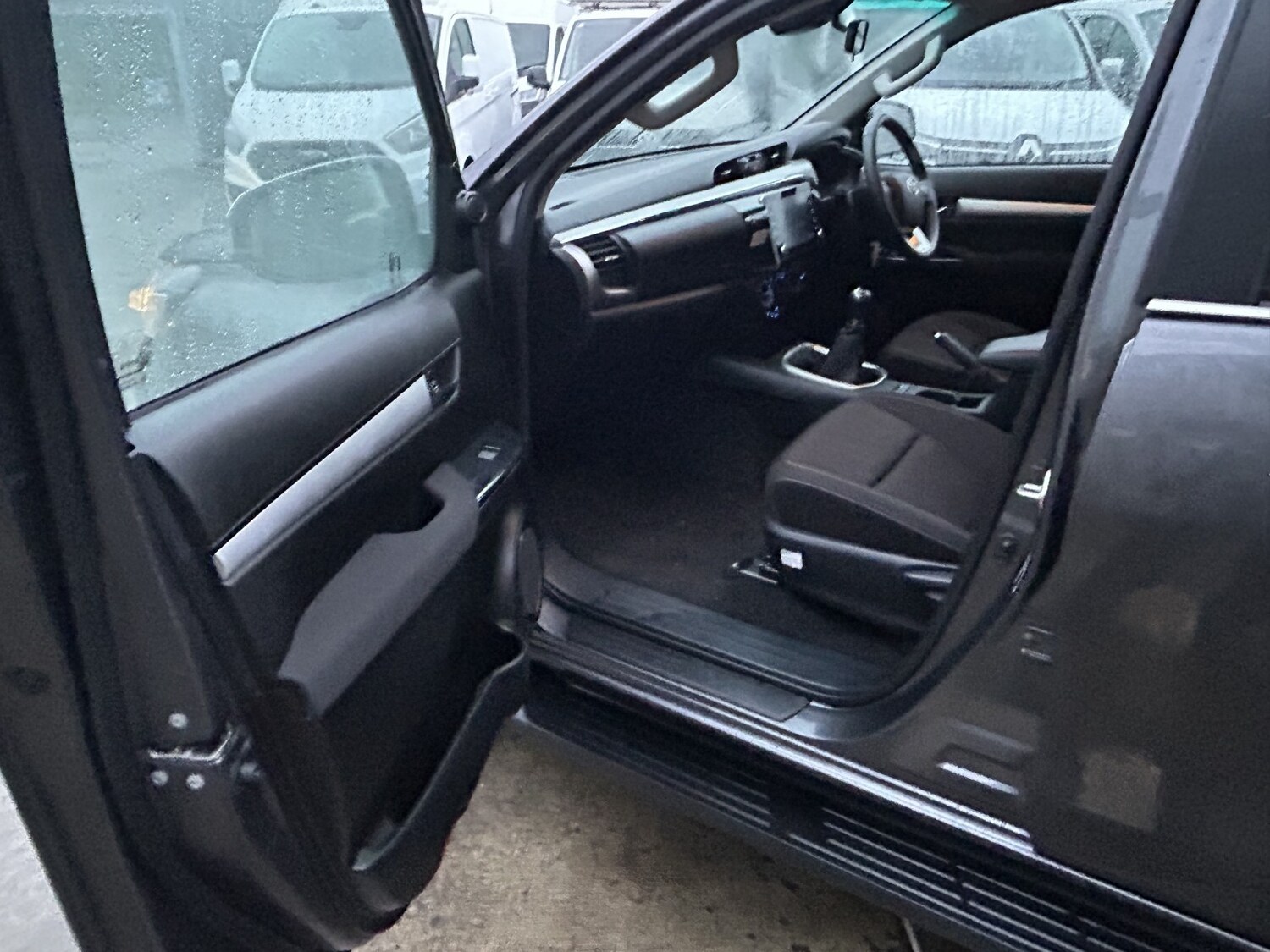 Used Toyota Hilux 2023 for sale - 77023169: Photo 6