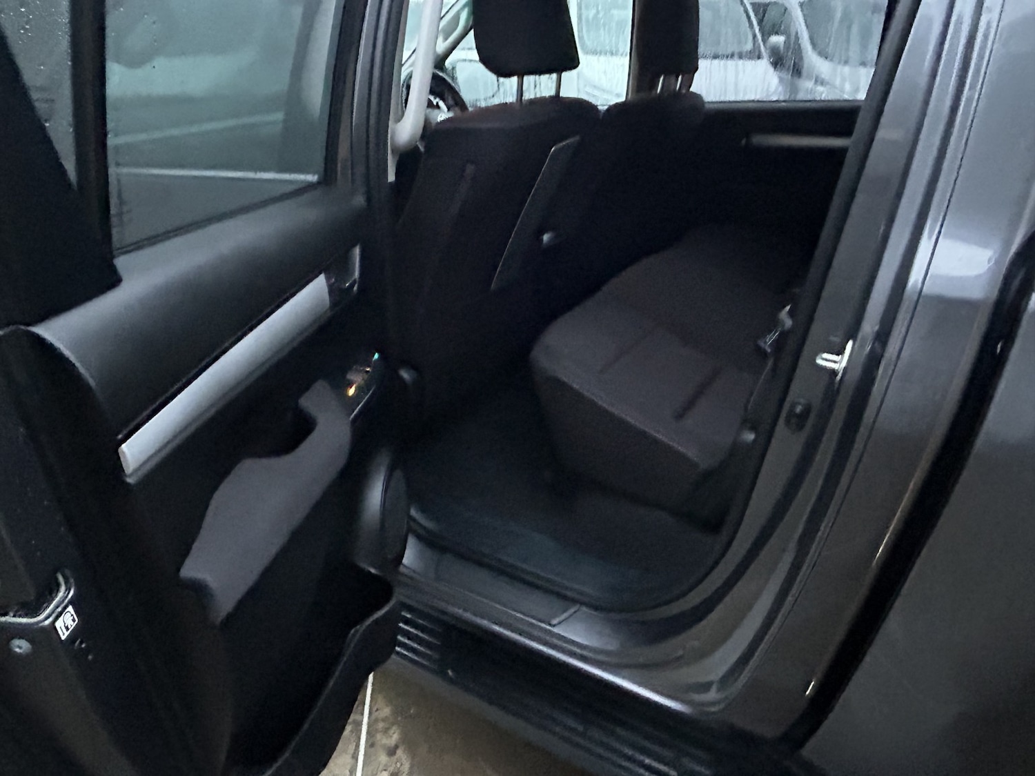 Used Toyota Hilux 2023 for sale - 77023169: Photo 7