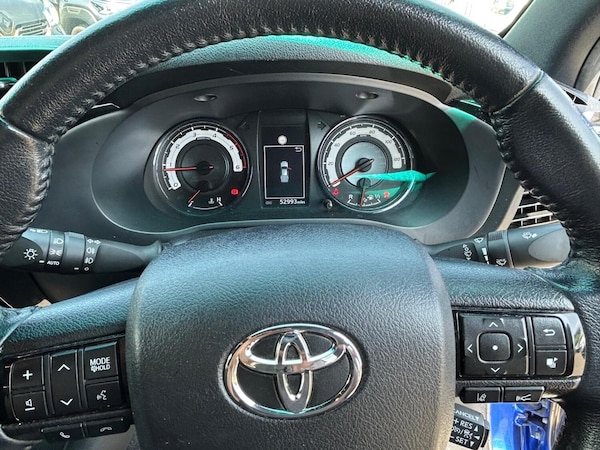Used Toyota Hilux 2019 for sale - 75168115: Photo 13
