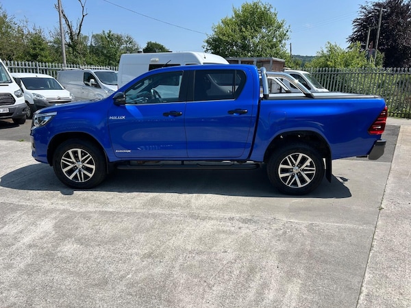 Used Toyota Hilux 2019 for sale - 75168115: Photo 2