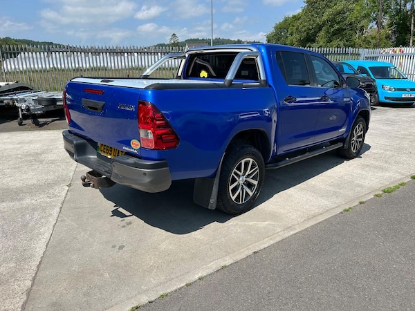 Used Toyota Hilux 2019 for sale - 75168115: Photo 4