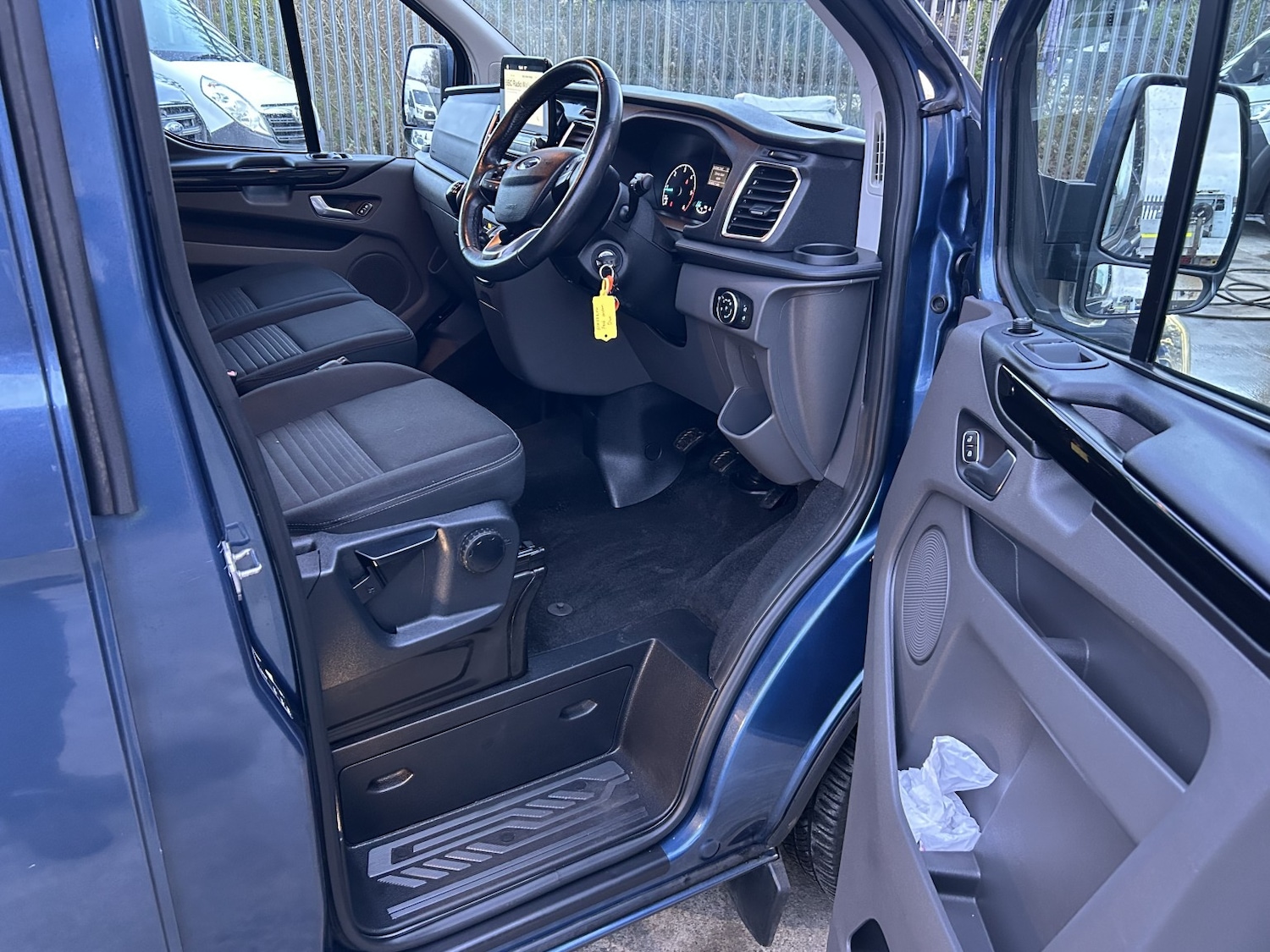 Used Ford Transit Custom 2018 for sale - 77023167: Photo 11