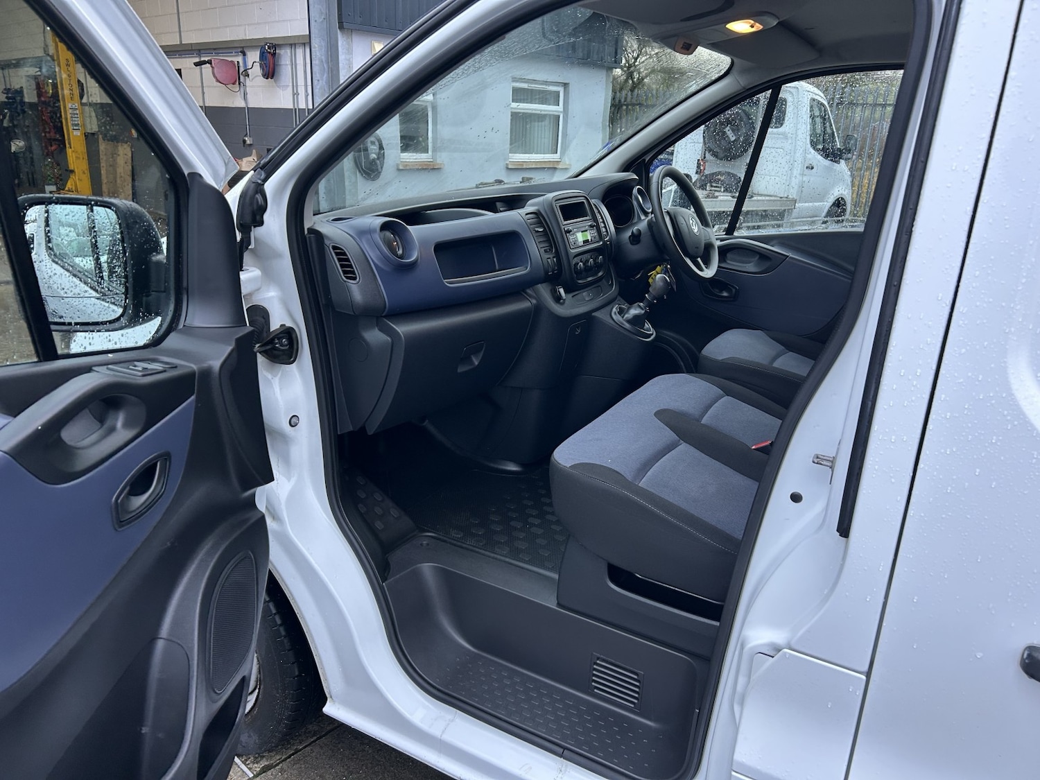 Used Vauxhall Vivaro 2019 for sale - 76853506: Photo 11