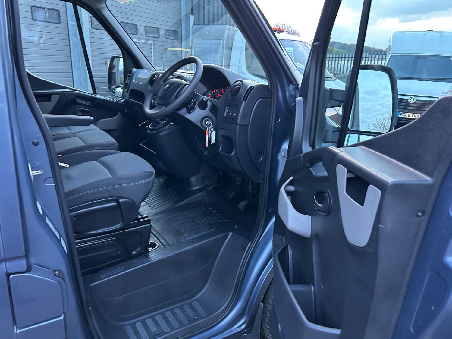 Used Renault Master 2017 for sale - 76794428: Photo 12