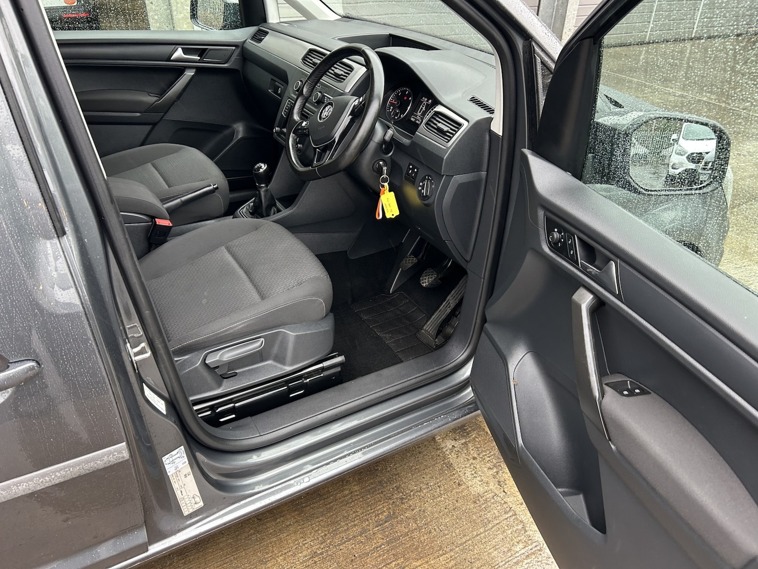 Used Volkswagen Caddy Maxi Life 2019 for sale - 77319831: Photo 13