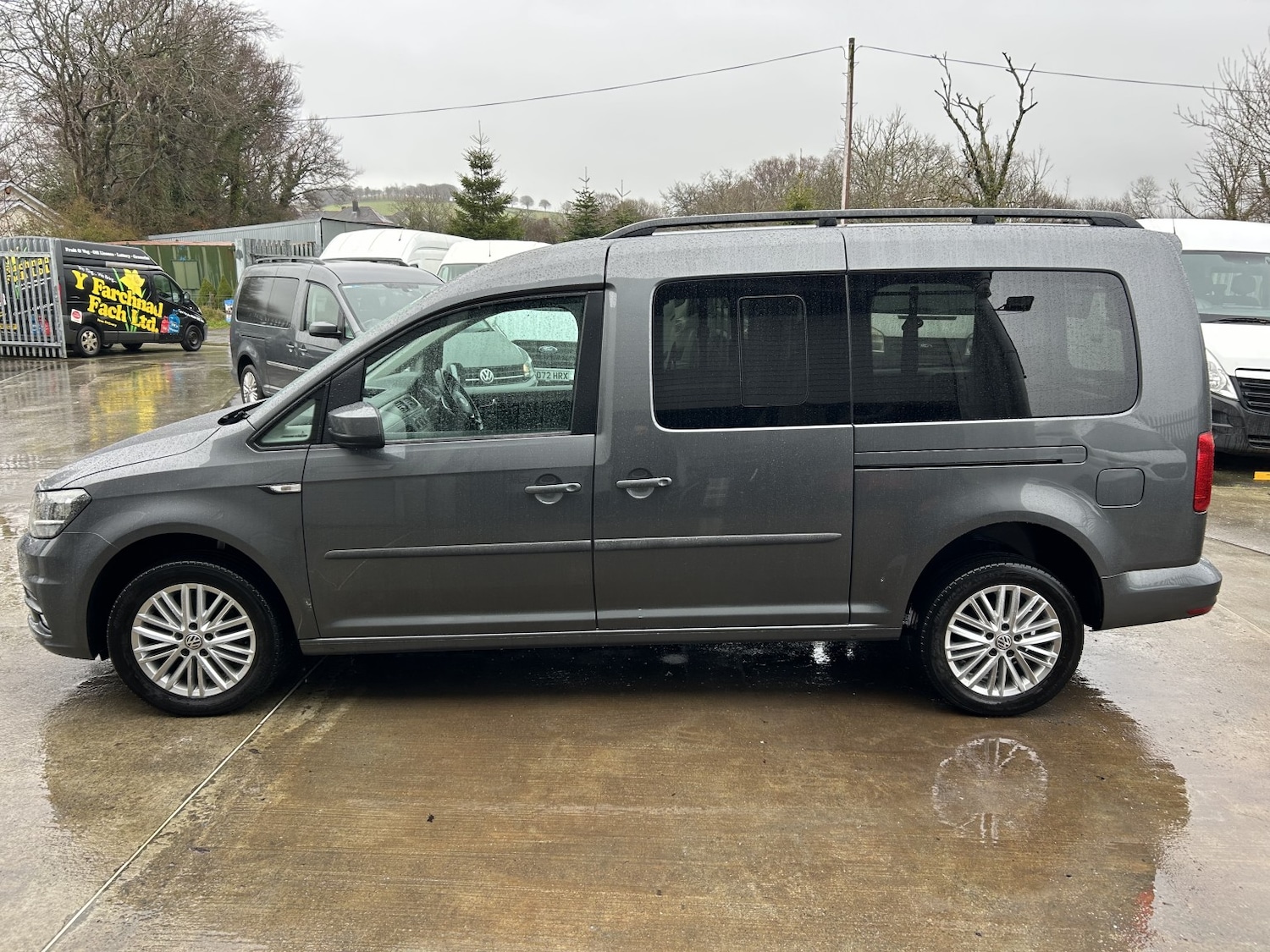 Used Volkswagen Caddy Maxi Life 2019 for sale - 77319831: Photo 2