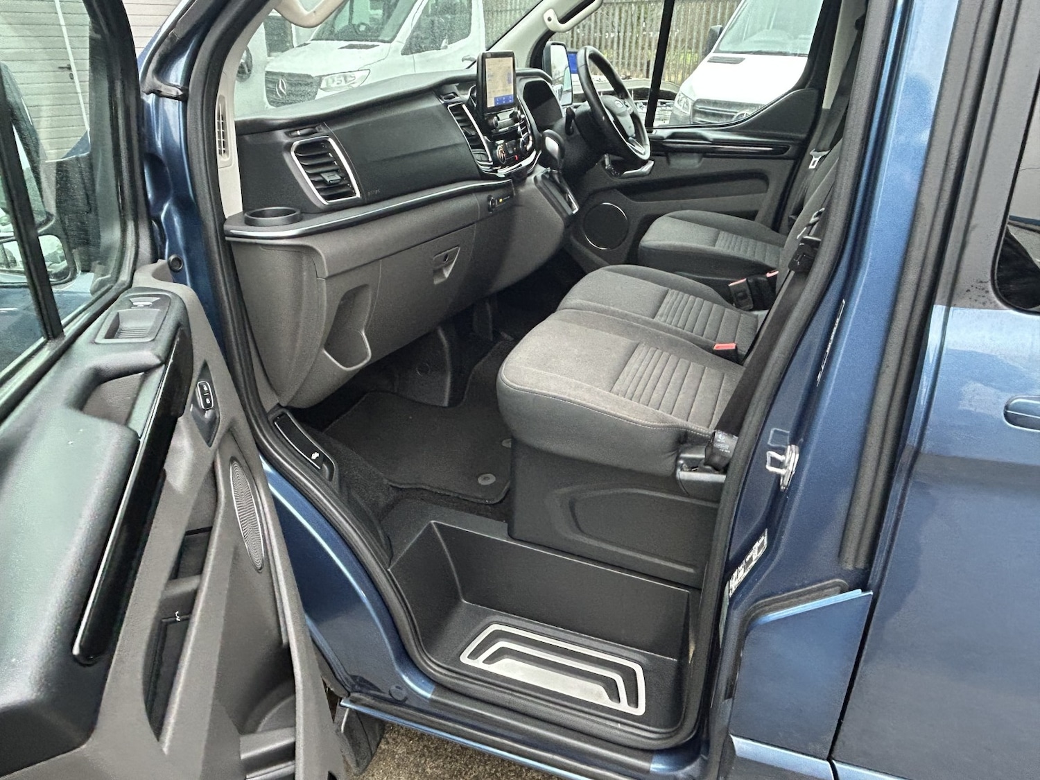 Used Ford Tourneo Custom 2020 for sale - 76979511: Photo 10