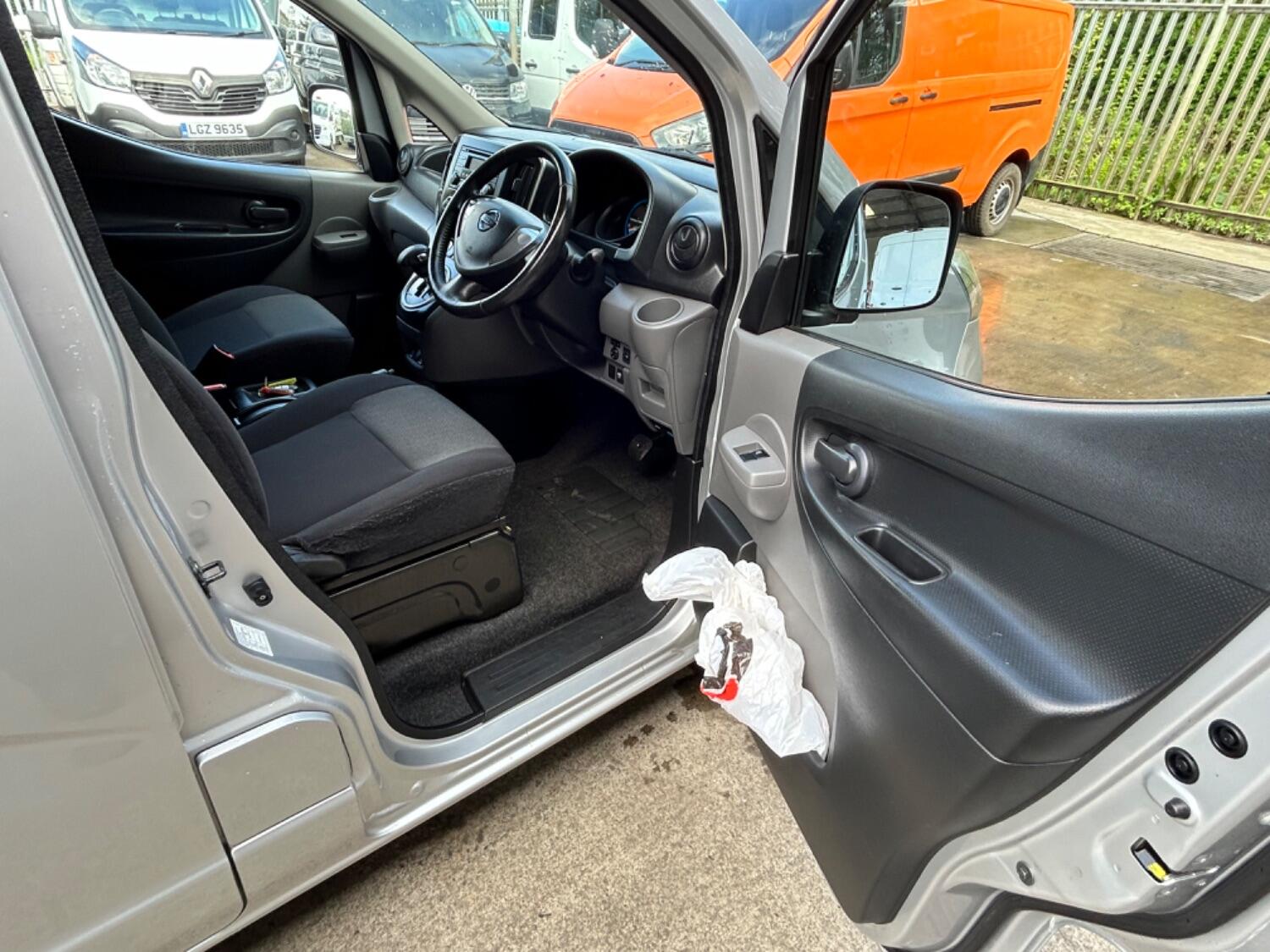 Used Nissan e-NV200 2017 for sale - 76769356: Photo 11