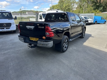Used Toyota Hilux 2023 for sale - 79476646: Photo