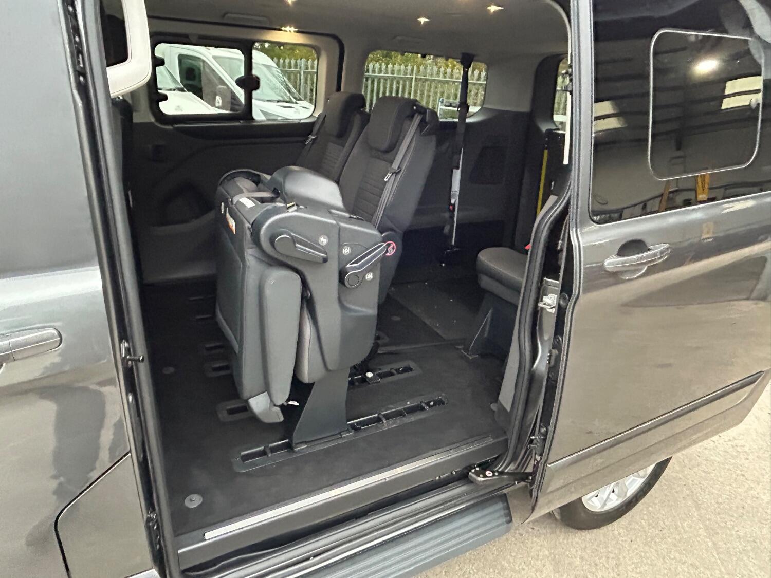 Used Ford Tourneo Custom 2019 for sale - 76319468: Photo 10