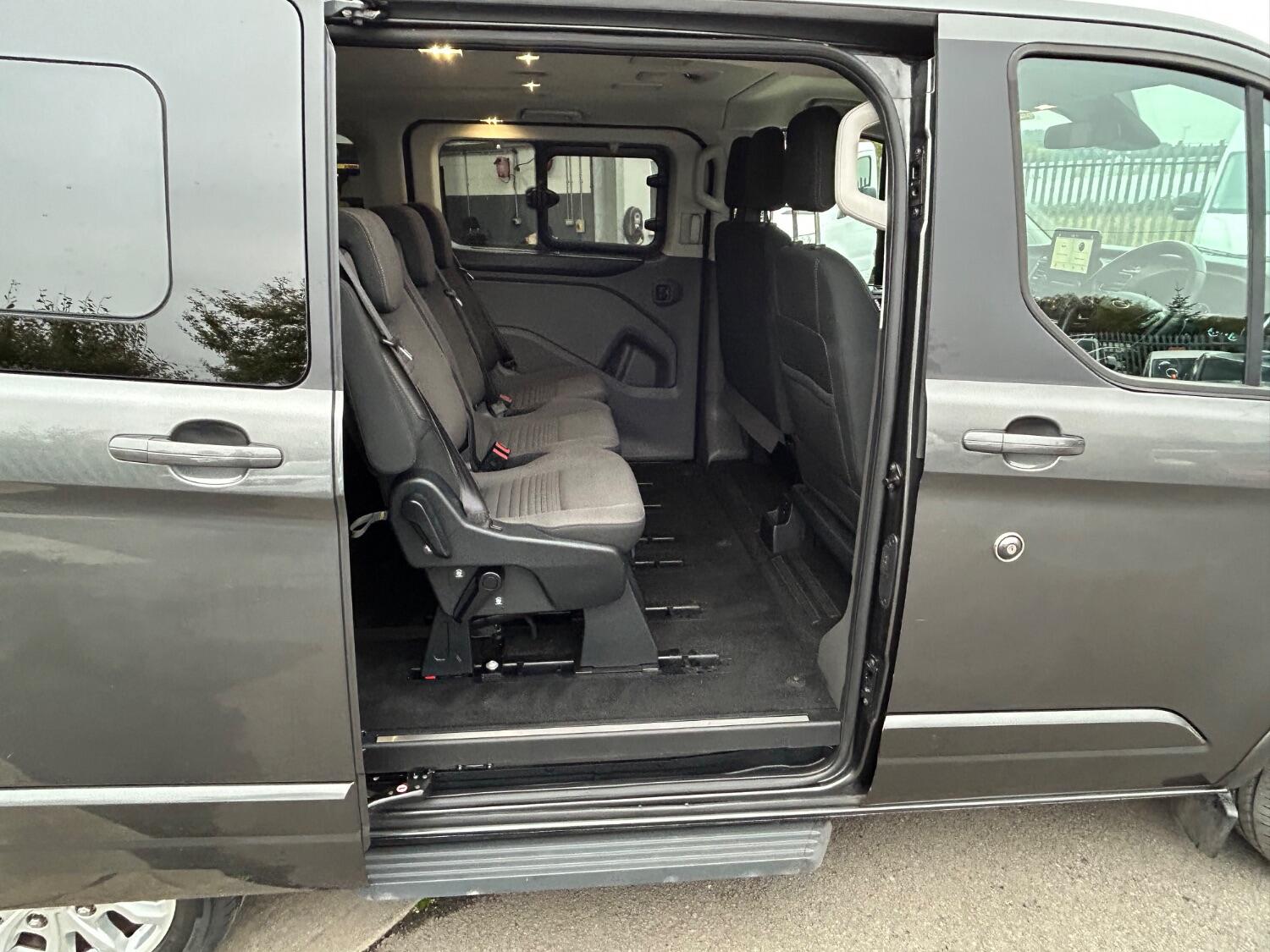 Used Ford Tourneo Custom 2019 for sale - 76319468: Photo 13
