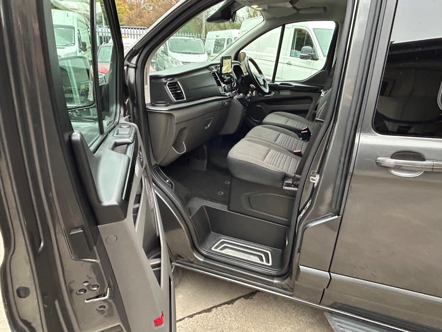 Used Ford Tourneo Custom 2019 for sale - 76319468: Photo 14