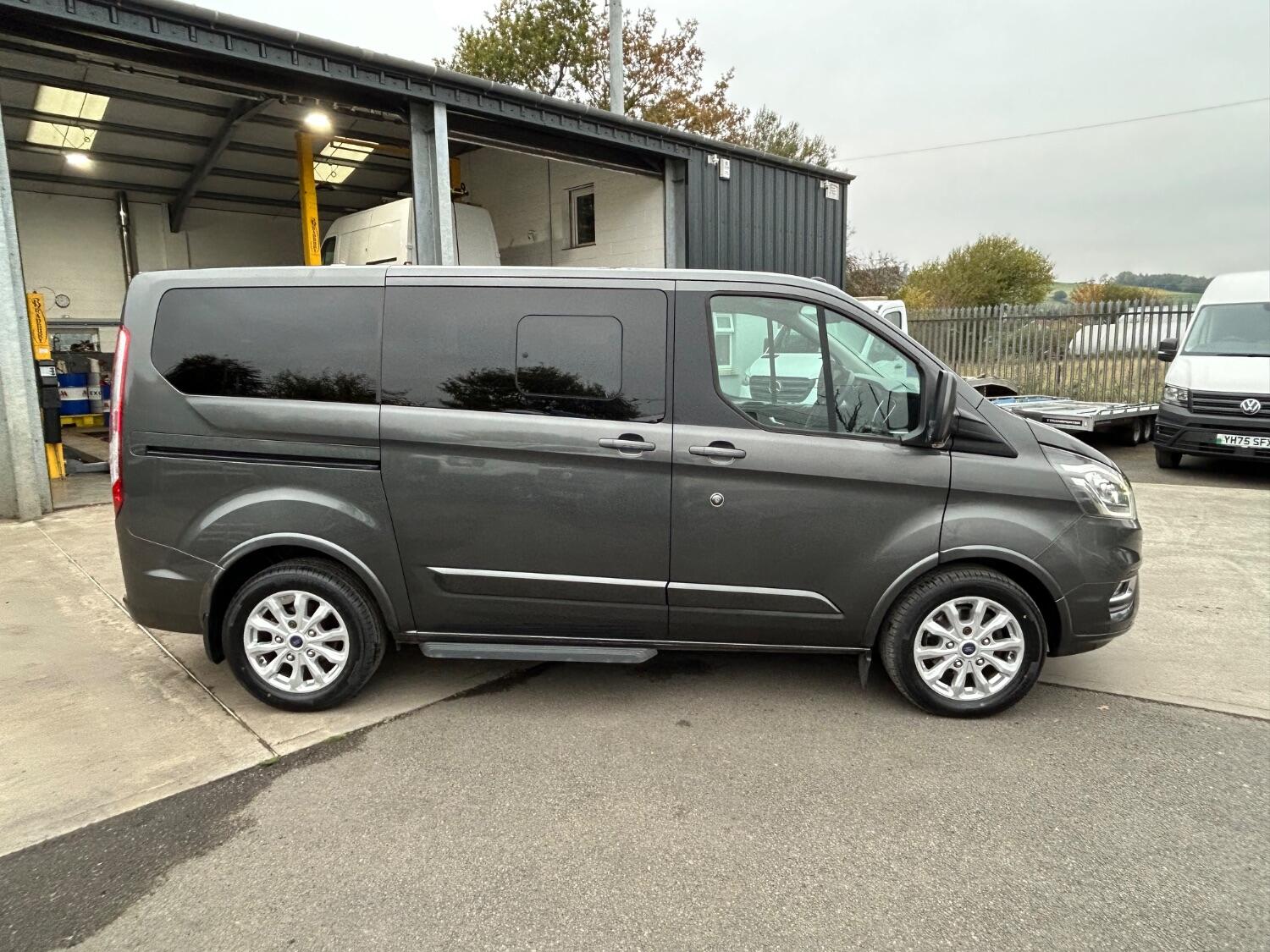 Used Ford Tourneo Custom 2019 for sale - 76319468: Photo 5
