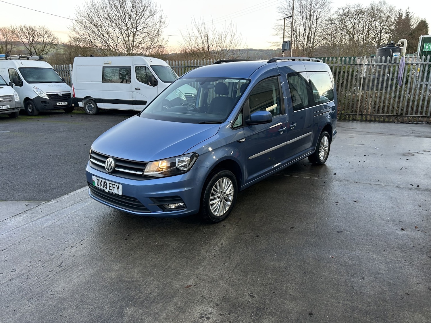 Used Volkswagen Caddy Maxi Life 2018 for sale - 76979535: Photo 1