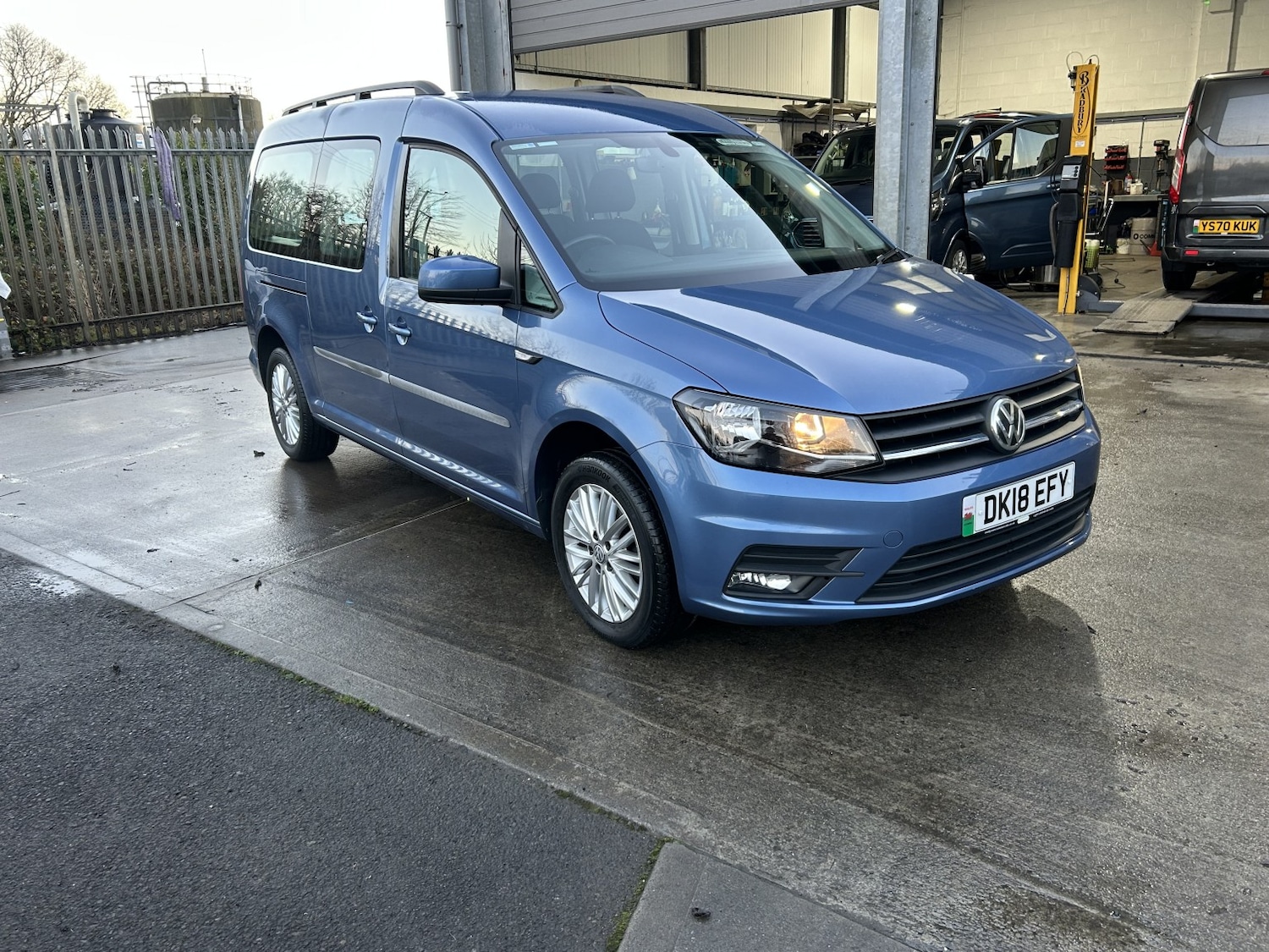Used Volkswagen Caddy Maxi Life 2018 for sale - 76979535: Photo 4