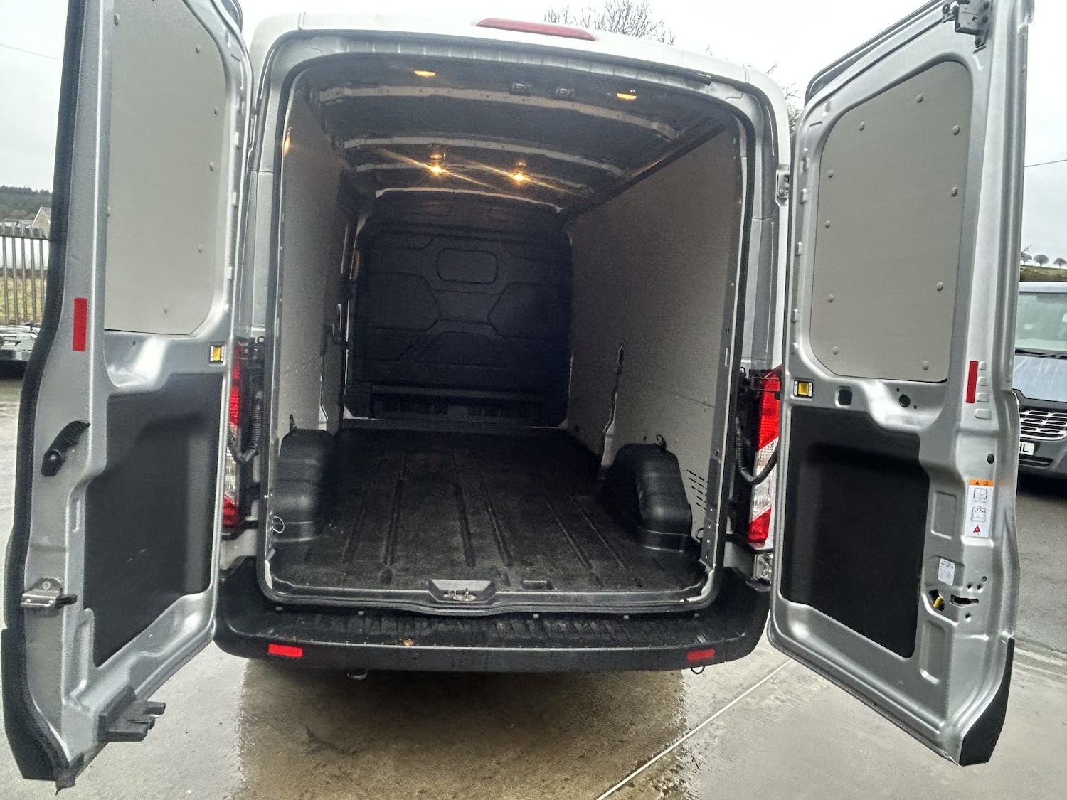 Used Ford Transit 2024 for sale - 77562511: Photo 7