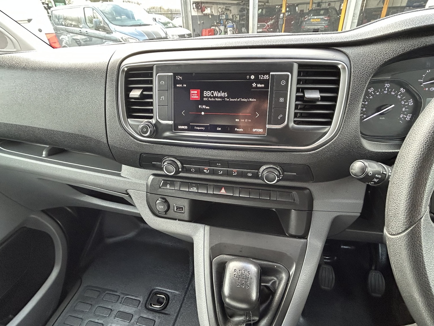 Used Vauxhall Vivaro 2022 for sale - 77687657: Photo 12