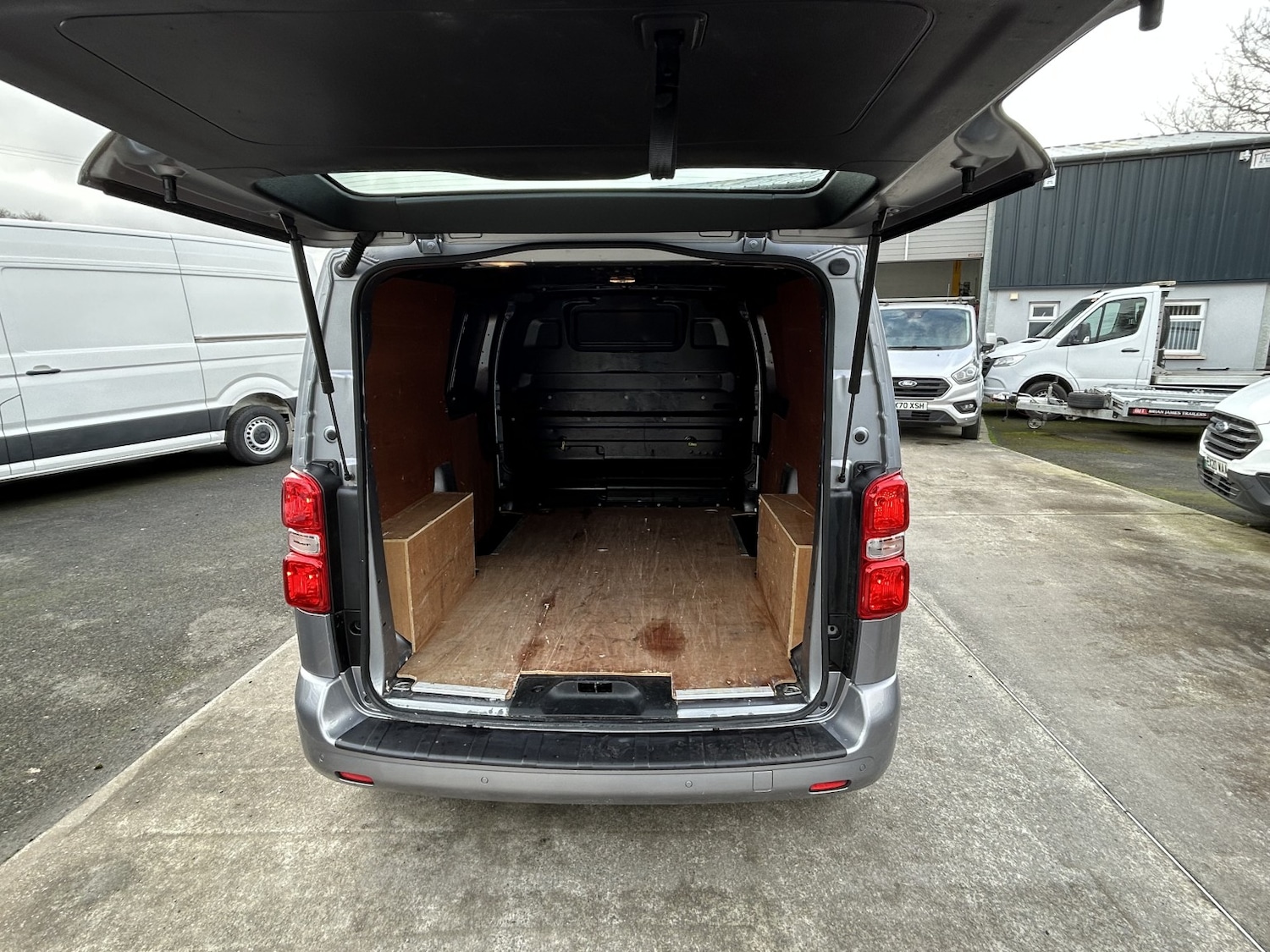 Used Vauxhall Vivaro 2022 for sale - 77687657: Photo 8