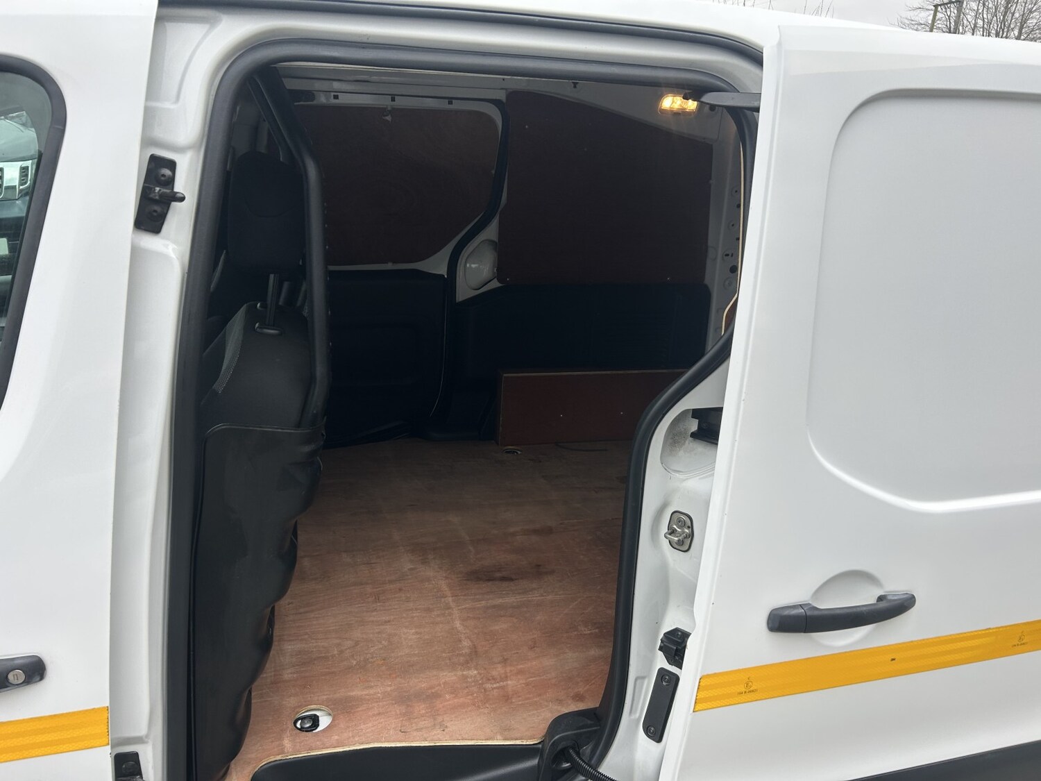 Used Peugeot Partner 2018 for sale - 77789303: Photo 8