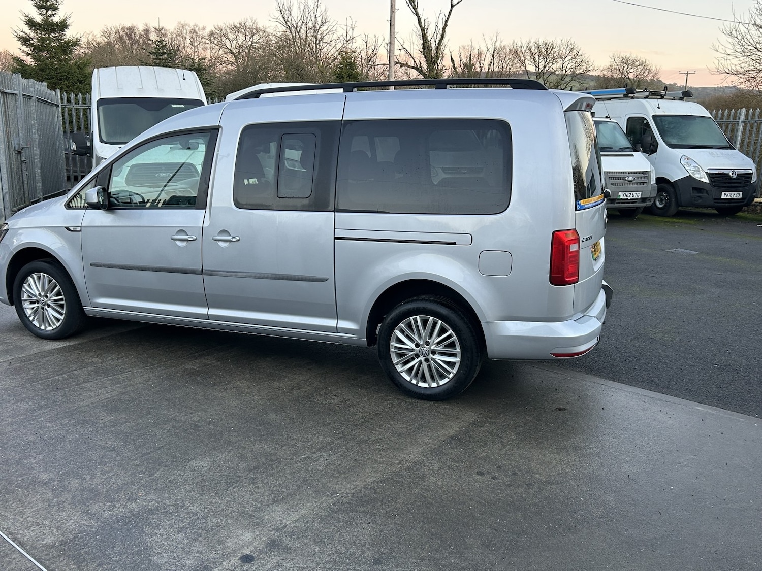 Used Volkswagen Caddy Maxi 2018 for sale - 76979533: Photo 3