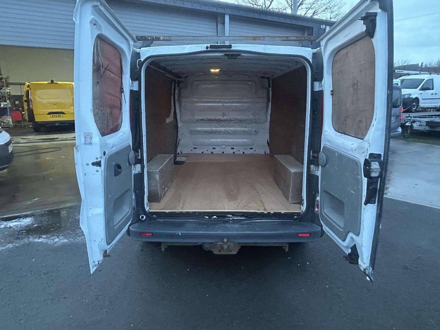 Used Vauxhall Vivaro 2014 for sale - 77207164: Photo 7