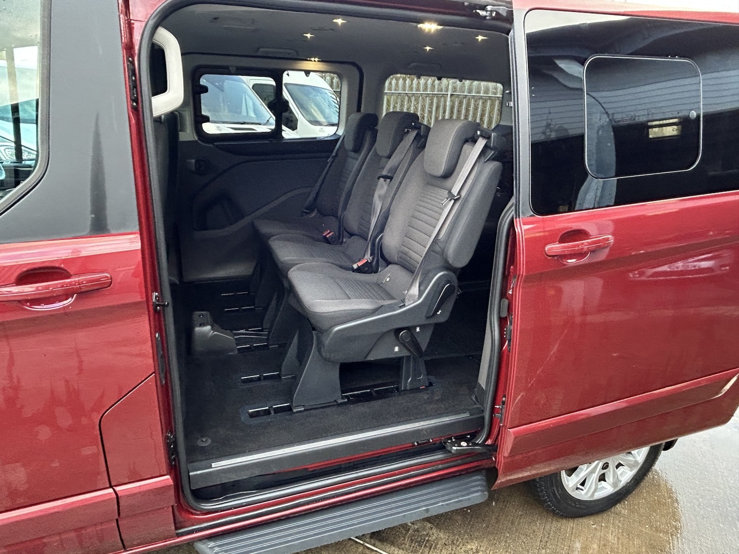 Used Ford Tourneo Custom 2020 for sale - 77687668: Photo 11