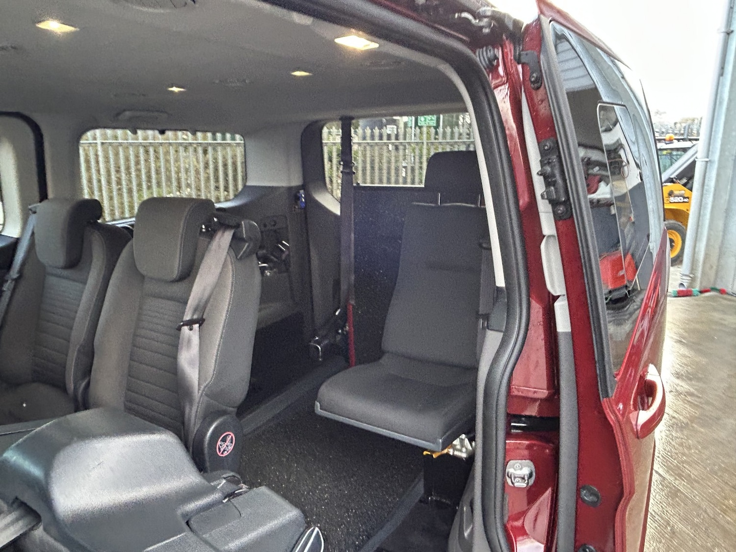 Used Ford Tourneo Custom 2020 for sale - 77687668: Photo 14