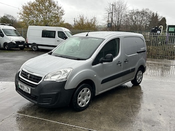 Used Peugeot Partner 2018 for sale - 76594612: Photo