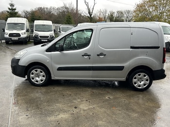 Used Peugeot Partner 2018 for sale - 76594612: Photo