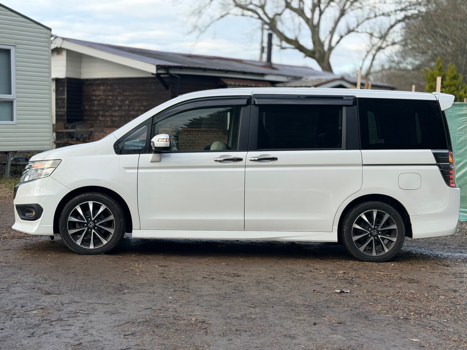 Used Honda Stepwagon 2026 for sale - 77289417: Photo 4