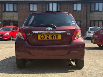 Used Toyota Yaris 2012 for sale - 75601649: Photo