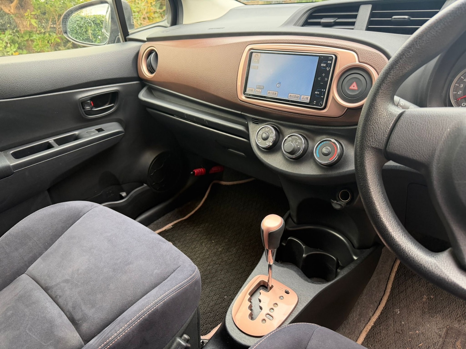 Used Toyota Vitz 2025 for sale - 76511737: Photo 11