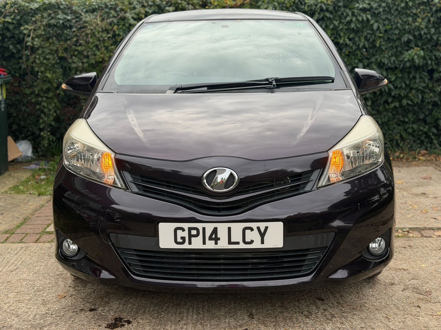 Used Toyota Vitz 2025 for sale - 76511737: Photo 2