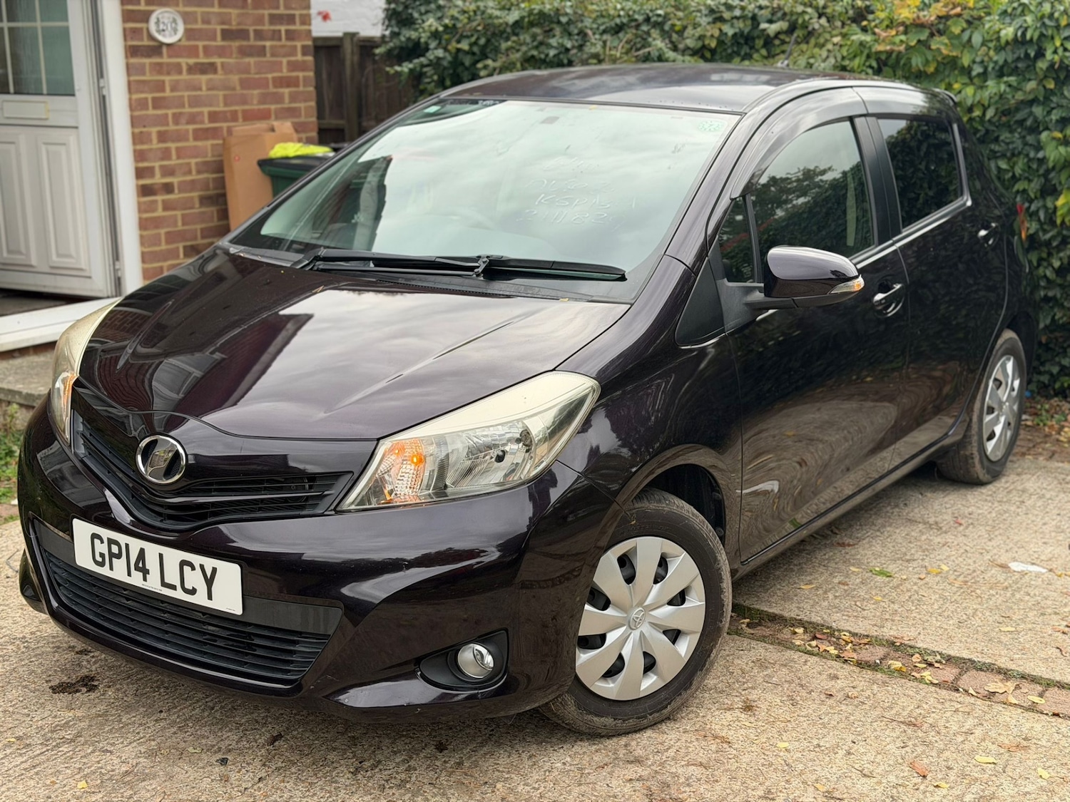 Used Toyota Vitz 2025 for sale - 76511737: Photo 4