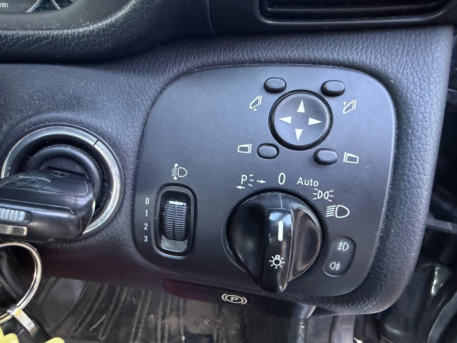 Used Mercedes-Benz C Class 2005 for sale - 78157929: Photo 13