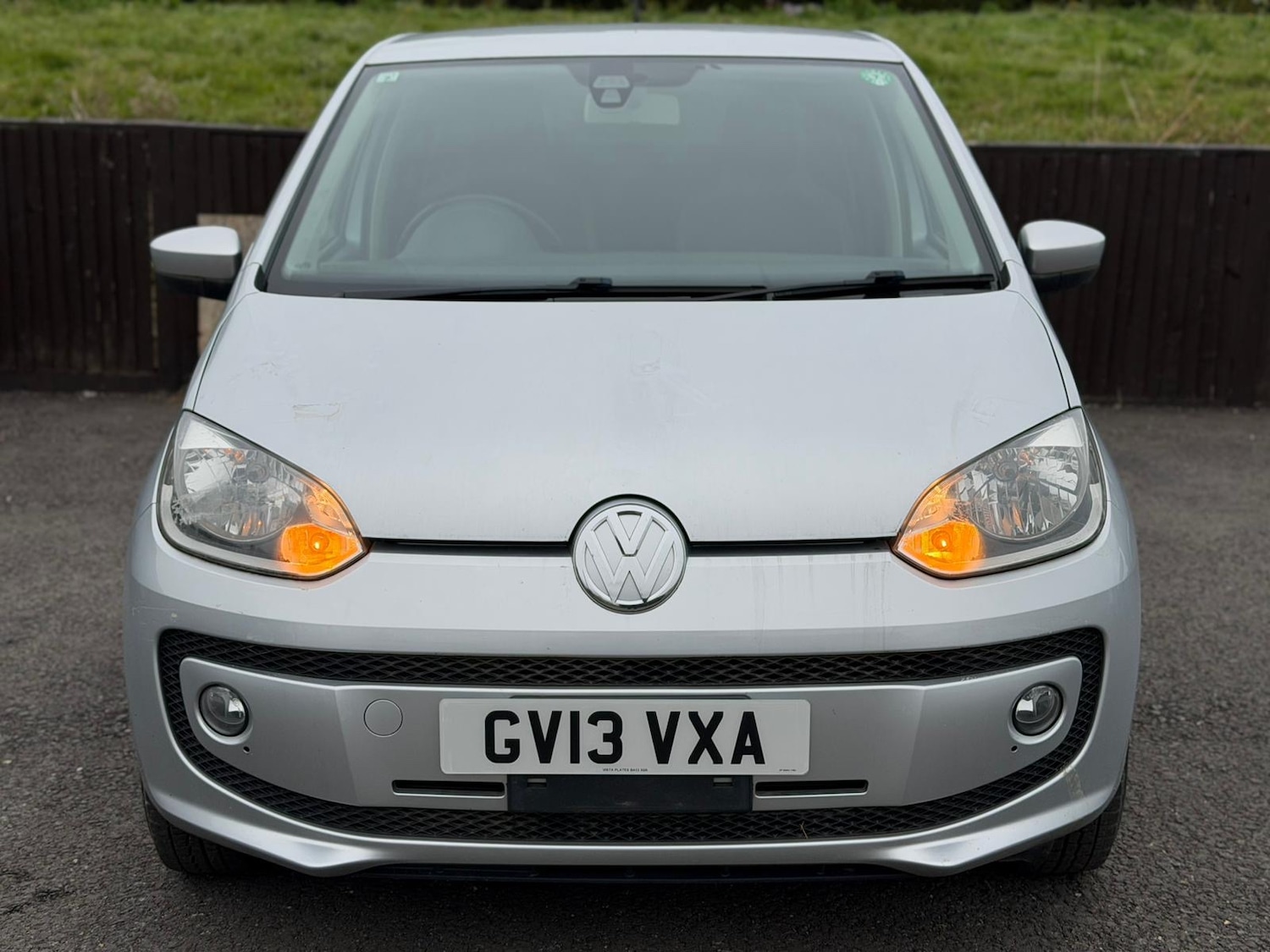 Used Volkswagen up! 2025 for sale - 76387418: Photo 2