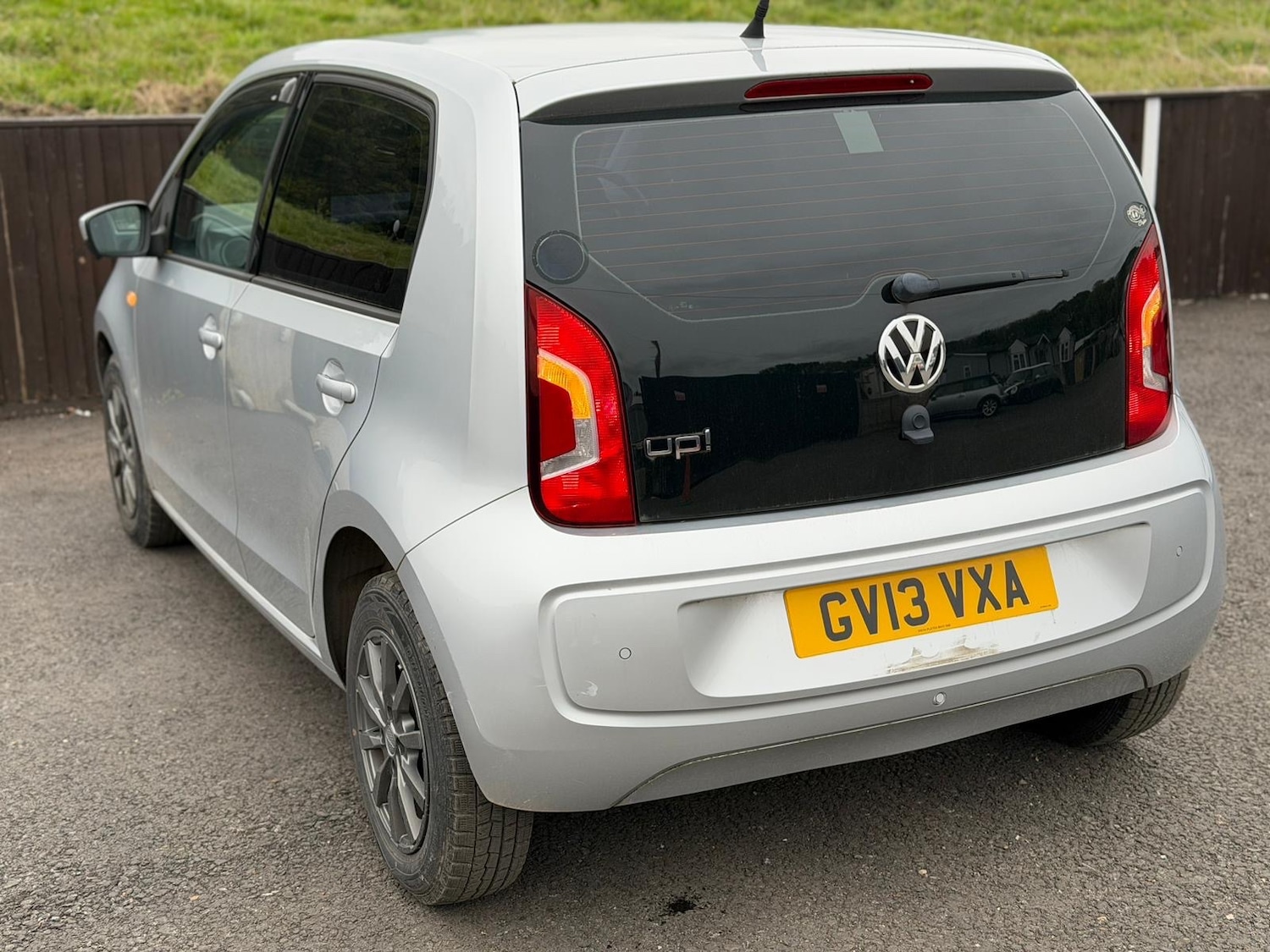 Used Volkswagen up! 2025 for sale - 76387418: Photo 4