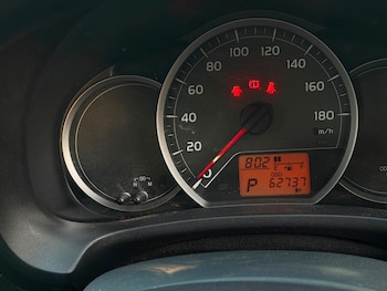 Used Toyota Yaris 2012 for sale - 78995783: Photo