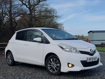 Used Toyota Yaris 2012 for sale - 76866599: Photo