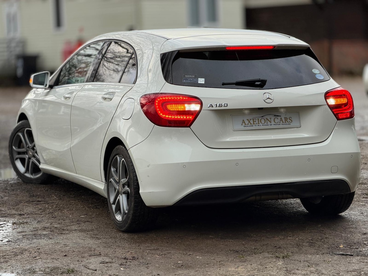 Used Mercedes-Benz A-Class 2015 for sale - 77977386: Photo 10