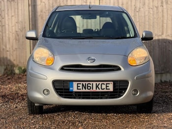 2012 (61) - 1.2 Acenta 5dr CVT