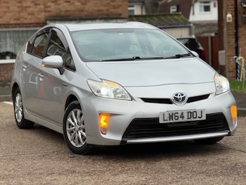 Used Toyota Prius 2014 for sale - 77398900: Photo